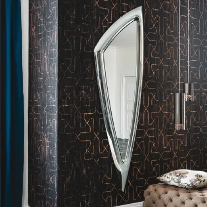 Specchio con cornice in cristallo curvato Camelot di Cattelan Italia