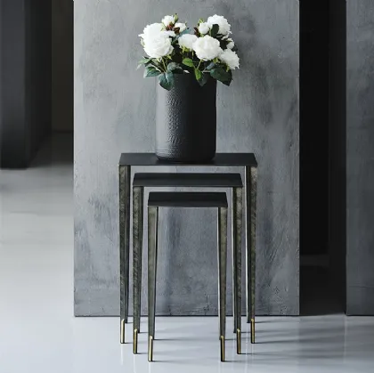 Tavolino Brushed Grey rettangolare con parti in ottone Spillo di Cattelan Italia