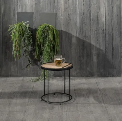 Tavolino Gulab in legno con inserti in pietra e struttura in metallo di Stones