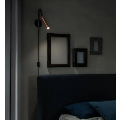 Lampada da parete Vega a tubo in metallo nichelato di Stones
