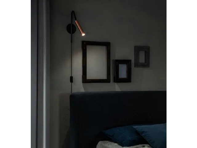 Lampada da parete Vega a tubo in metallo nichelato di Stones