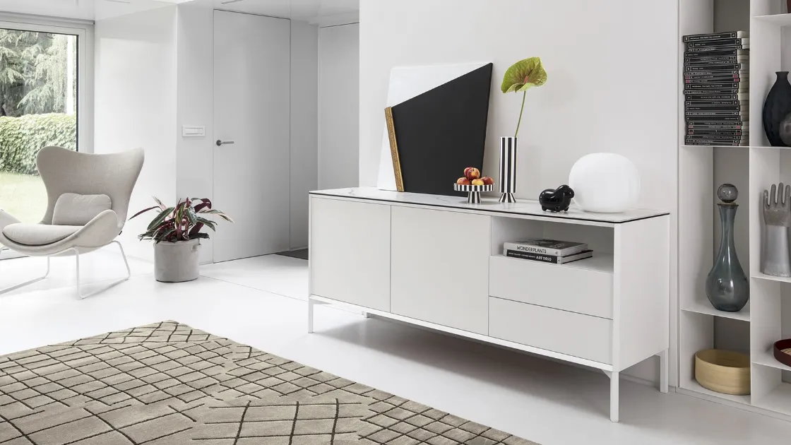 Comò York in laccato Bianco opaco con top in ceramica di Calligaris