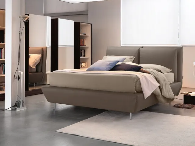 Letto in pelle con testiera Alcott di Bontempi Letti Design