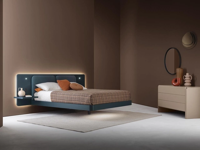 Letto sospeso in laccato con testiera Grand Voile di Alf Da Frè