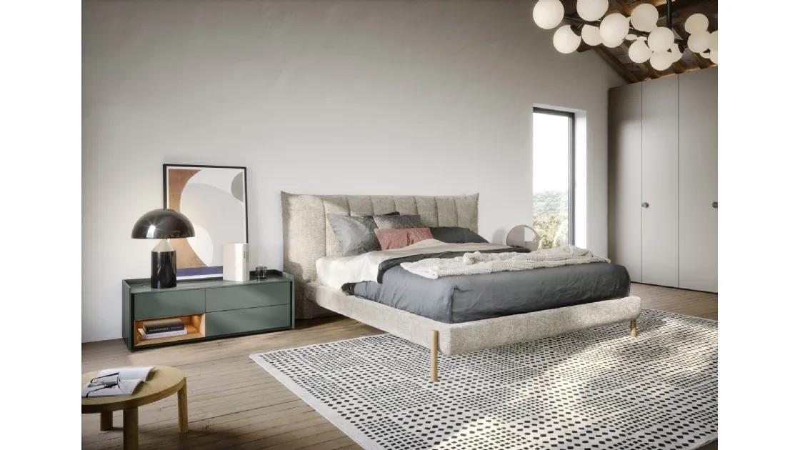 Letto in tessuto con testiera imbottita, con cuciture verticali Groove di Novamobili