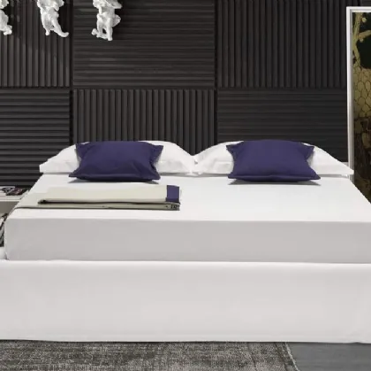Letto matrimoniale in tessuto Sommier di Novaluna
