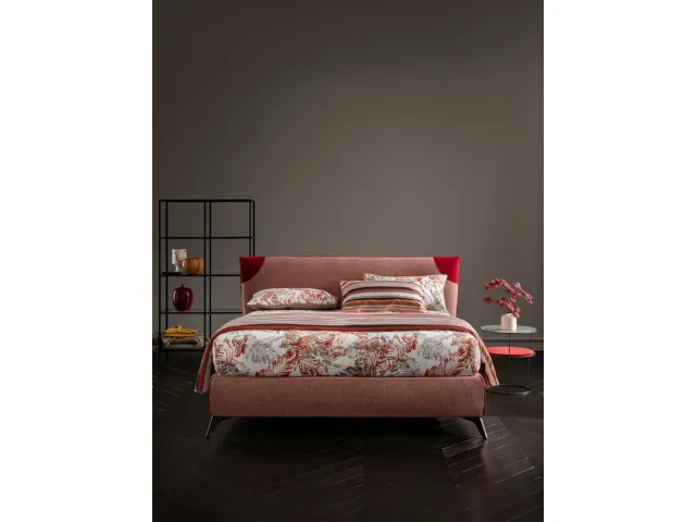 Letto con testiera in tessuto imbottito Soul Licony di Altrenotti