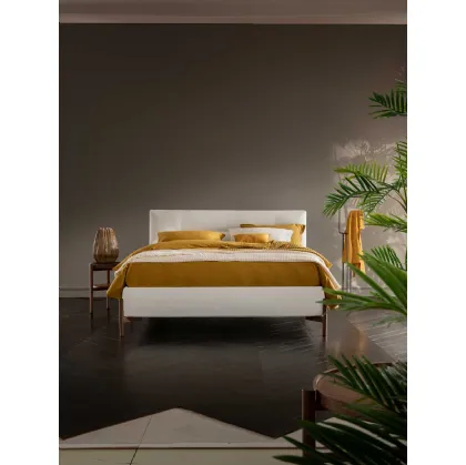 Letto in tessuto con testiera Soul Verney di Altrenotti