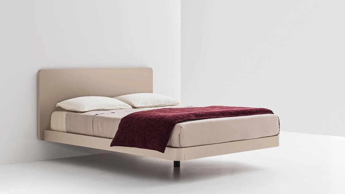 Letto Voile in legno laccato di Alf Da Frè