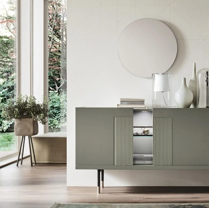 Madia Aura Glass in laccato con inserti decorativi di Maronese