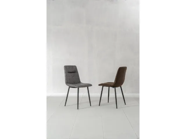 Sedia con struttura in metallo completamente rivestita in ecopelle Lea di Stones
