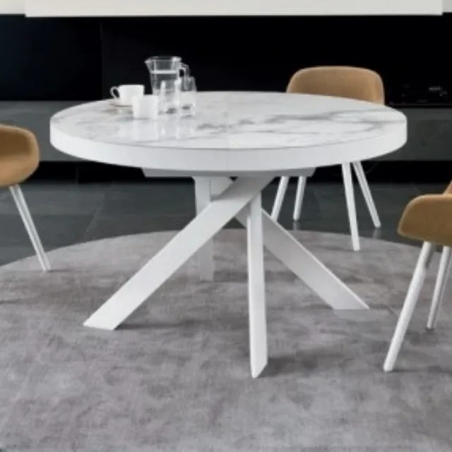 Tavolo rotondo allungabile in ceramica con basamento in metallo Tivoli di Calligaris