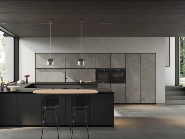 Cucina Moderna con penisola Glass 04 di Arredo3