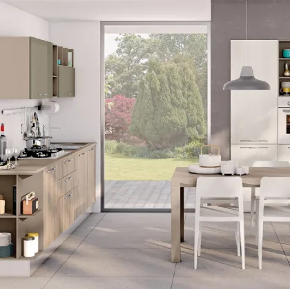 Cucina Moderna lineare Kyra finitura Rovere Cipria e laccato lucido Verde Lichene di Creo