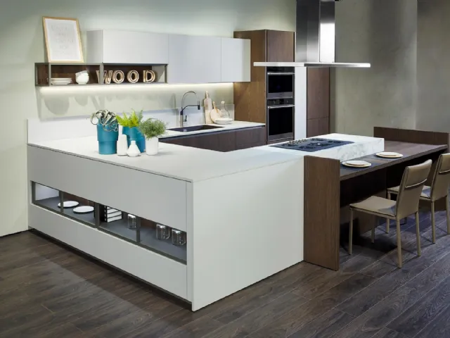 Cucina Moderna con penisola Immagina Wood 07 in laccato e Rovere di Lube