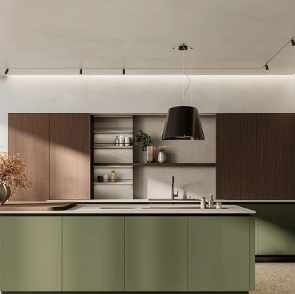 Cucina Moderna con isola Domino Composizione 04 in verde bosco e legno di Prima Cucine