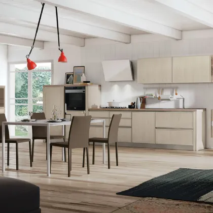 Cucina Moderna lineare Rewind finitura Pine Polar e pensili con decoro di Creo