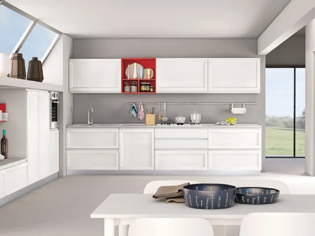 Cucina Moderna lineare Selma in Frassino laccato Bianco di Creo