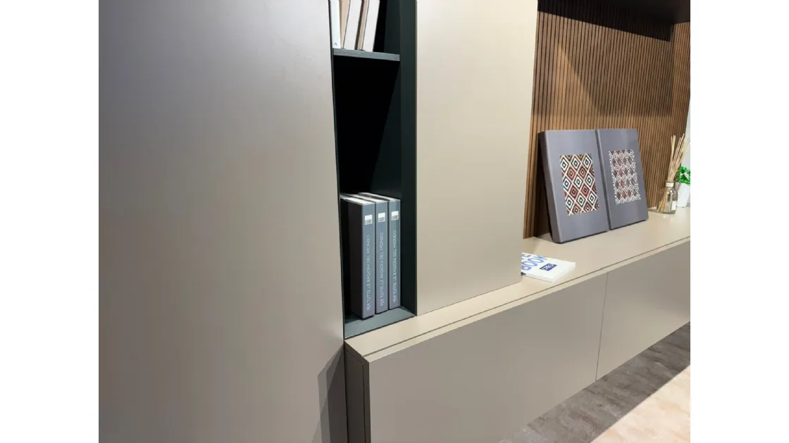 Parete Attrezzata in Outlet