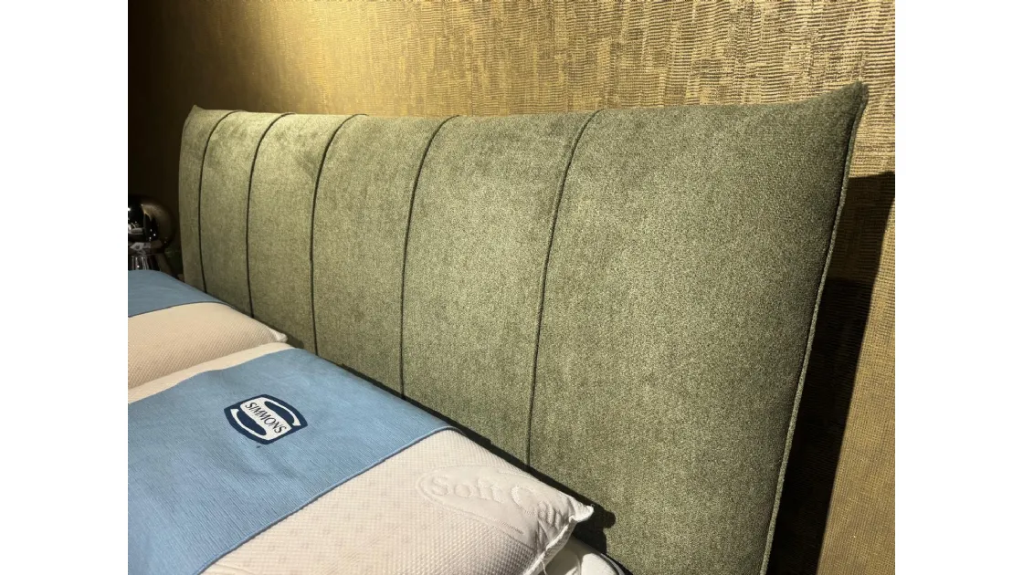 Eleganza essenziale, comfort su misura: scopri il letto Harlem.