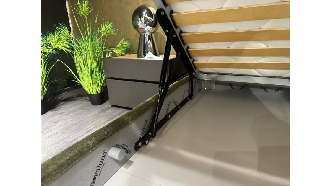Eleganza essenziale, comfort su misura: scopri il letto Harlem.