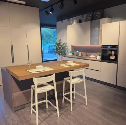 Scopri una nuova idea di cucina dove design e funzionalità si incontrano: la Immagina Neck Matheria di Lube