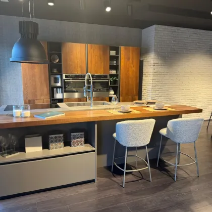 Eleganza contemporanea, Modello Oltre Bridge