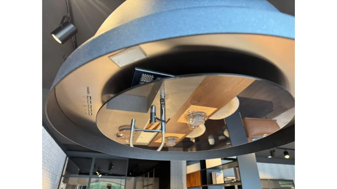 Eleganza contemporanea, Modello Oltre Bridge