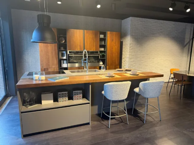 Eleganza contemporanea, Modello Oltre Bridge