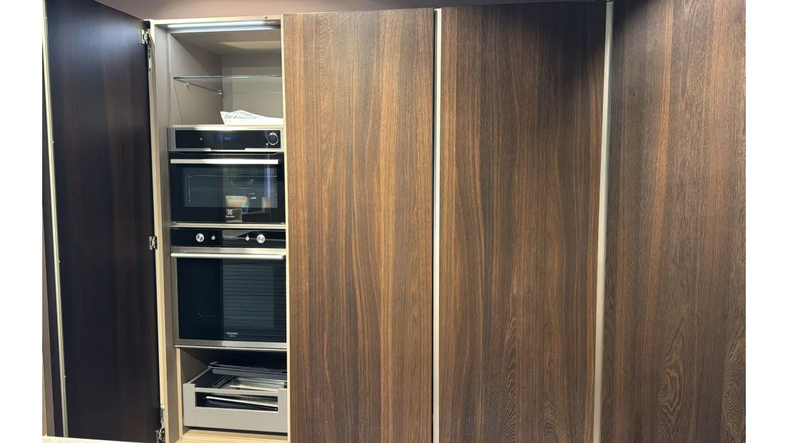 PREZZO OUTLET PER UNA CUCINA UNICA