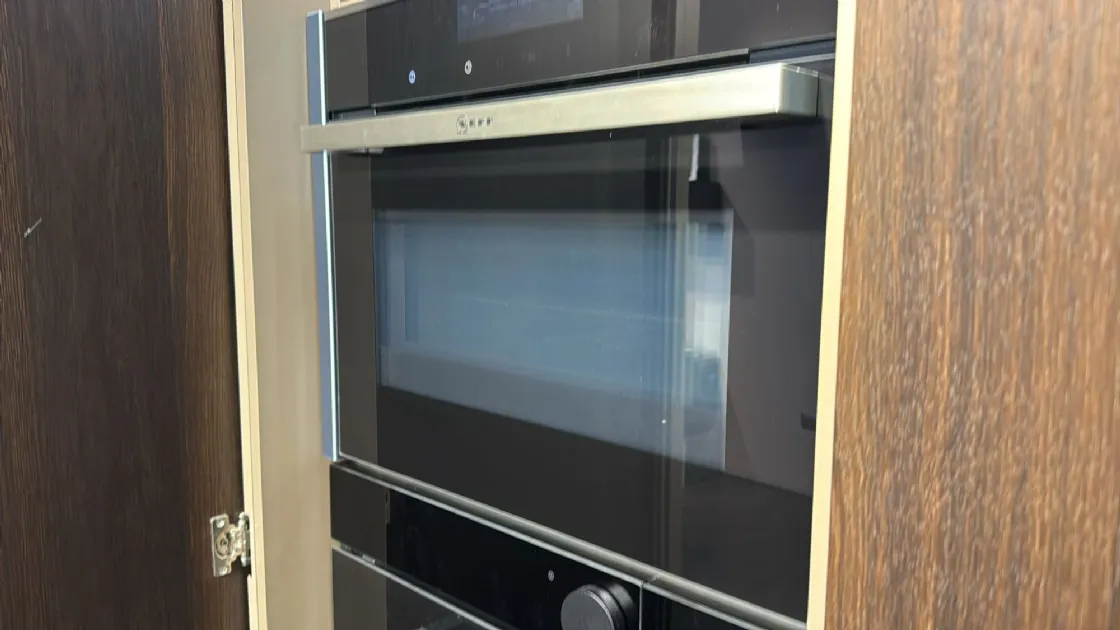 PREZZO OUTLET PER UNA CUCINA UNICA