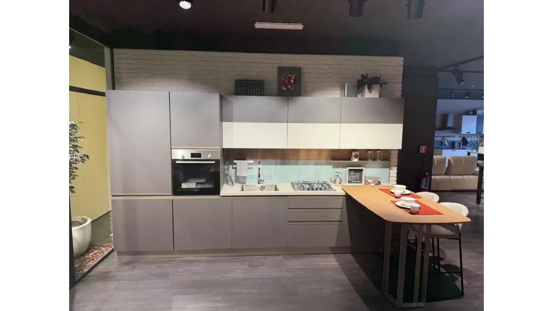 LA CUCINA MODERNA CHE ASPETTAVI AD UN PREZZO OUTLET 