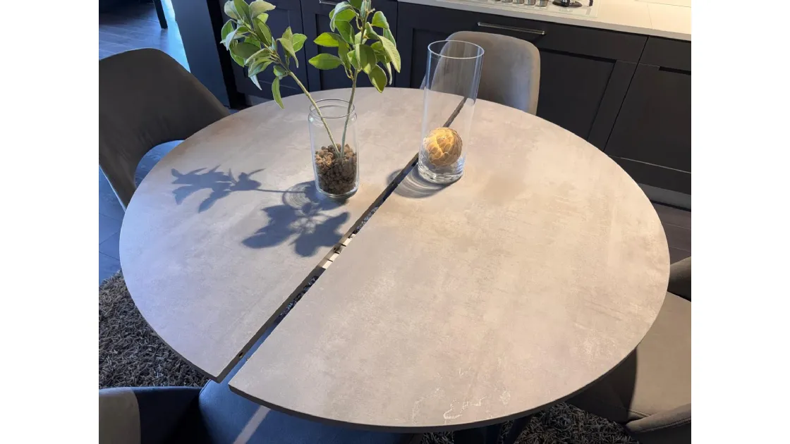 Prezzo Outlet Tavolo modello Jet di Zamagna in pronta consegna