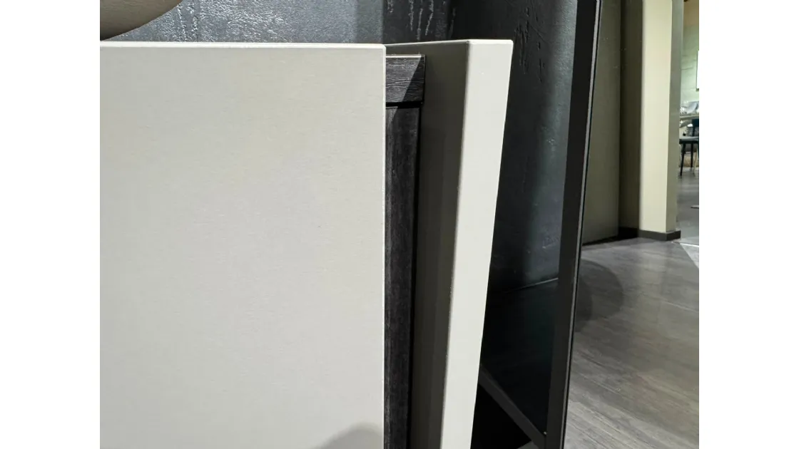 Eleganza materica e geometrie contemporanee