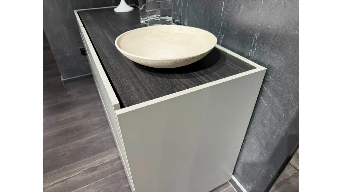 Eleganza materica e geometrie contemporanee