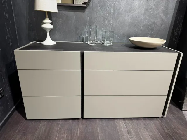 Eleganza materica e geometrie contemporanee