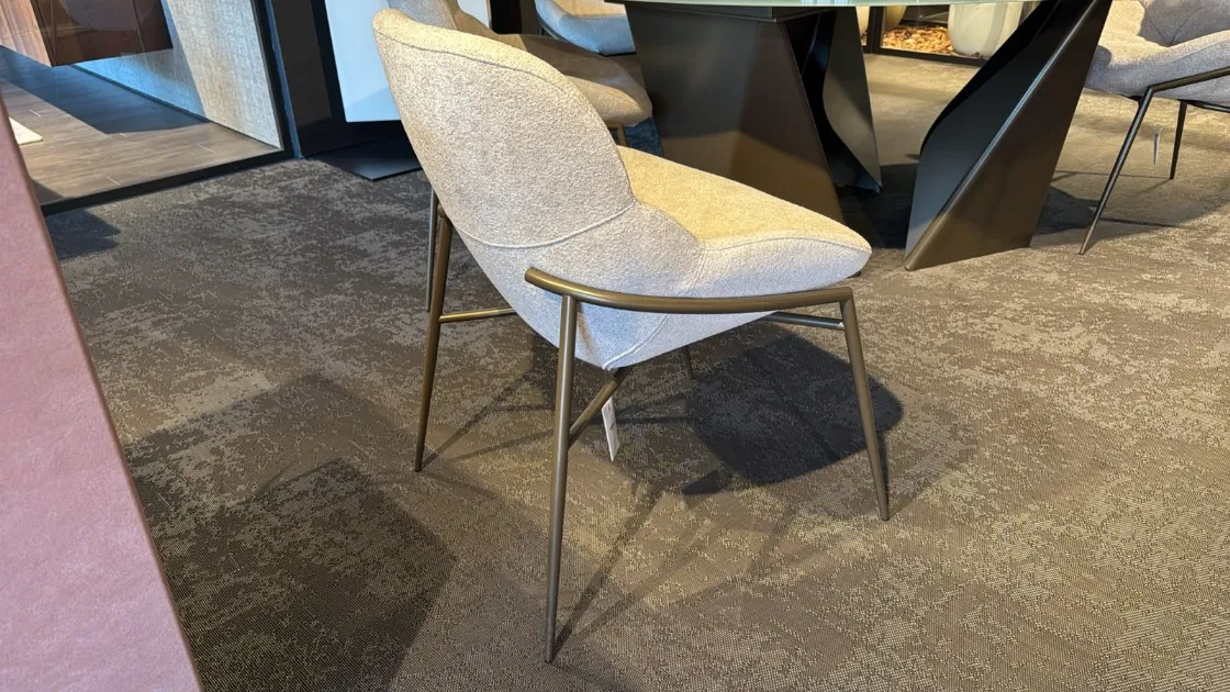 L’Eleganza Avvolgente che Trasforma il tuo Living