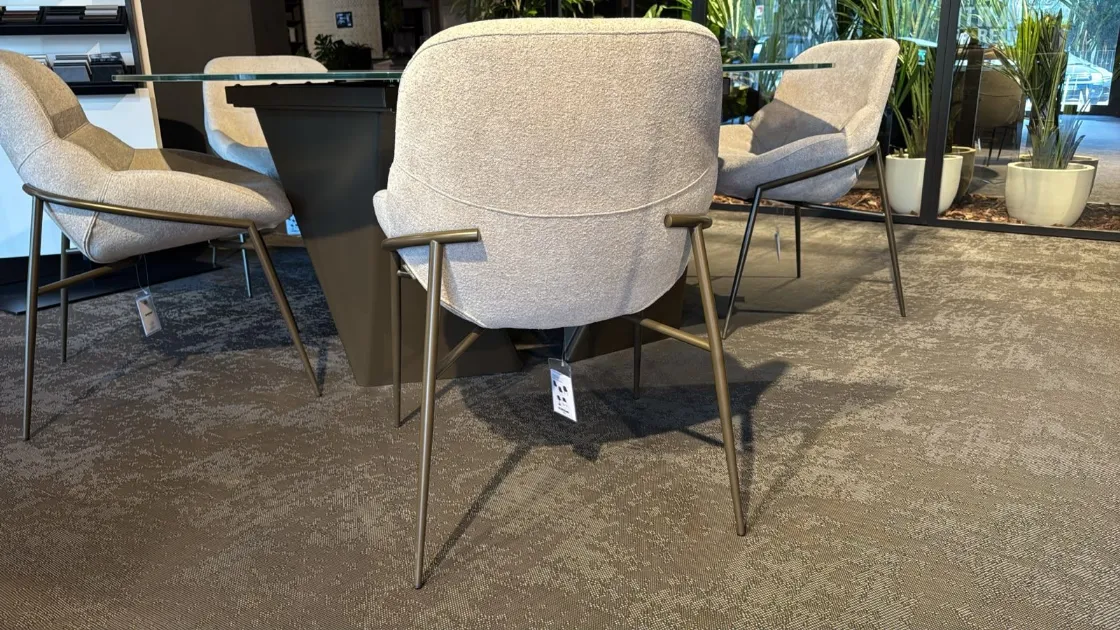 L’Eleganza Avvolgente che Trasforma il tuo Living