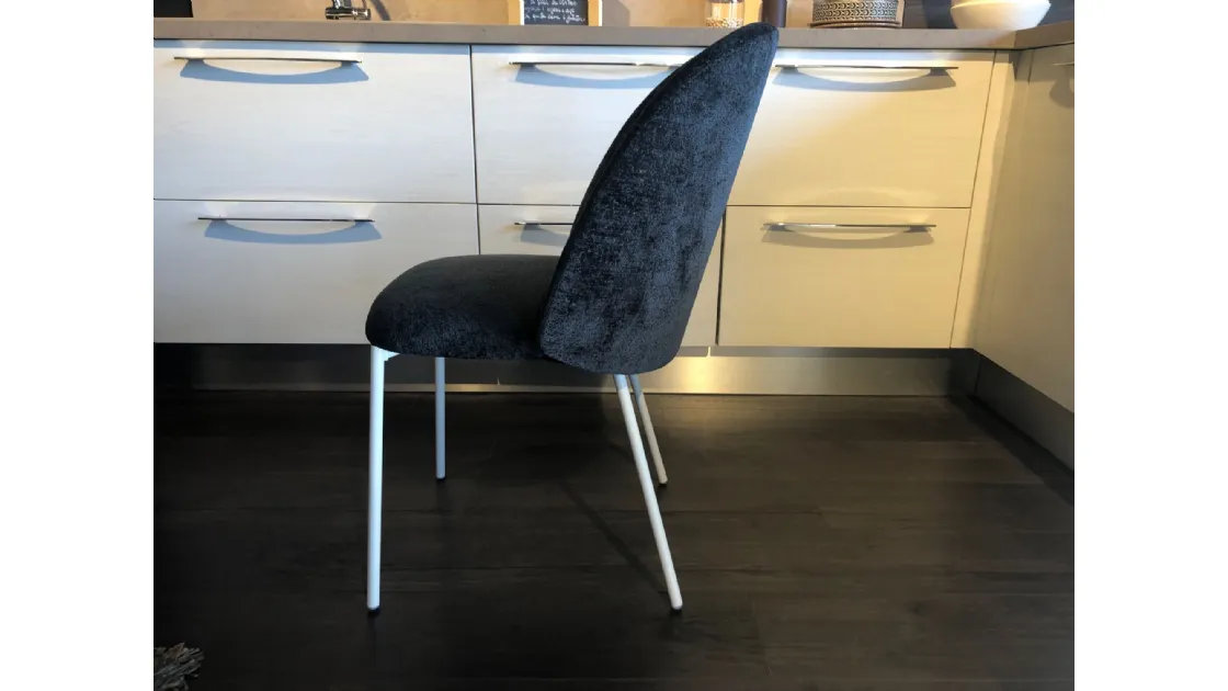 Tuka, la sedia dal design semplice