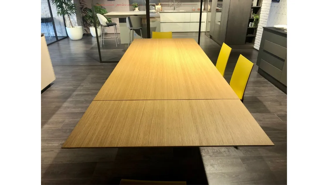 Tavolo allungabile con piano rettangolare in legno