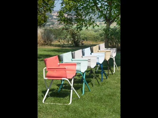 Poltroncina Snooze in tessuto Emu tex e acciaio di Emu